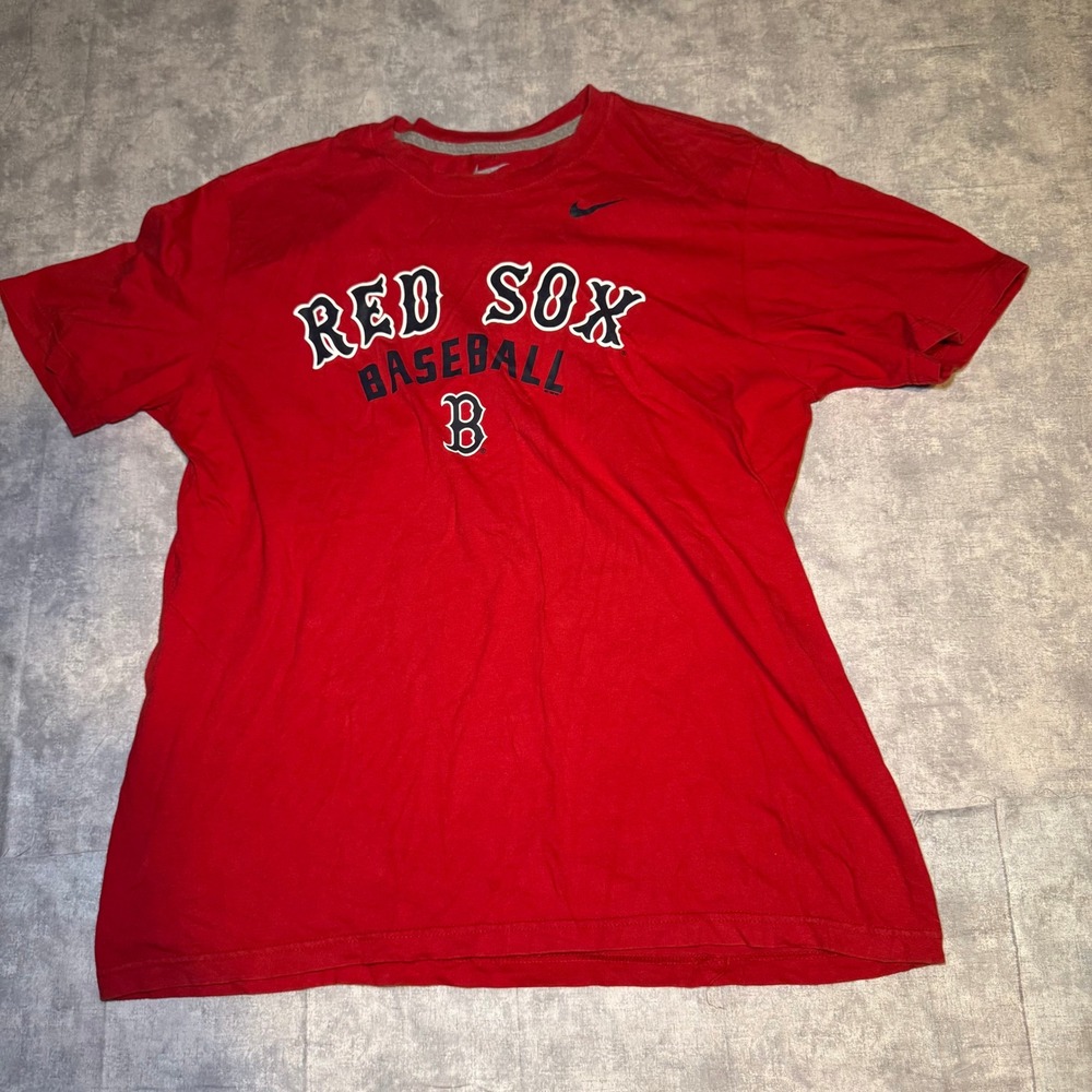 Nike Boston Red Sox Baseball T-Shirt Mens XL Red Short Sleeve Graphic Tee